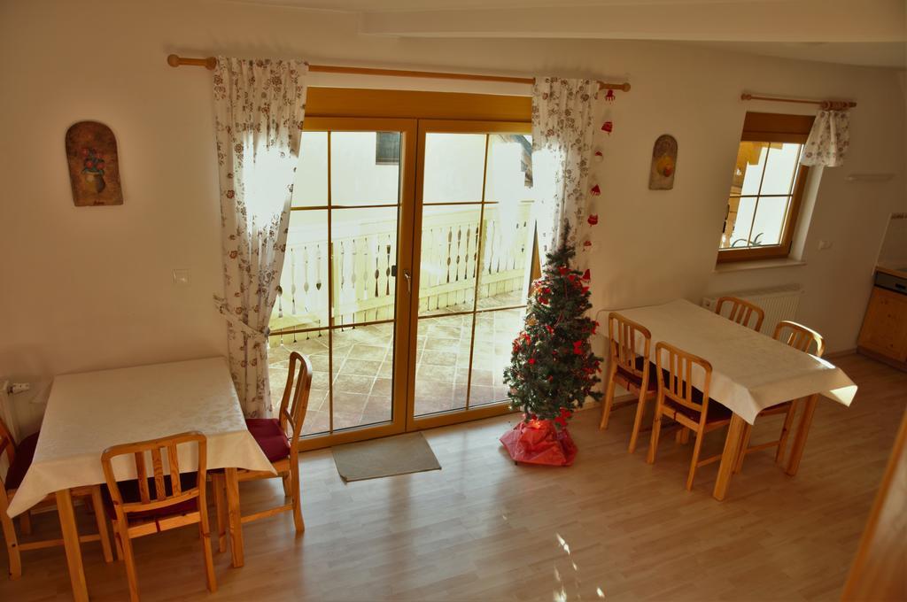 Apartments Karmen Ratece ภายนอก รูปภาพ