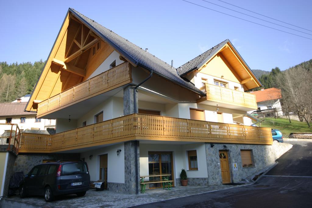 Apartments Karmen Ratece ภายนอก รูปภาพ